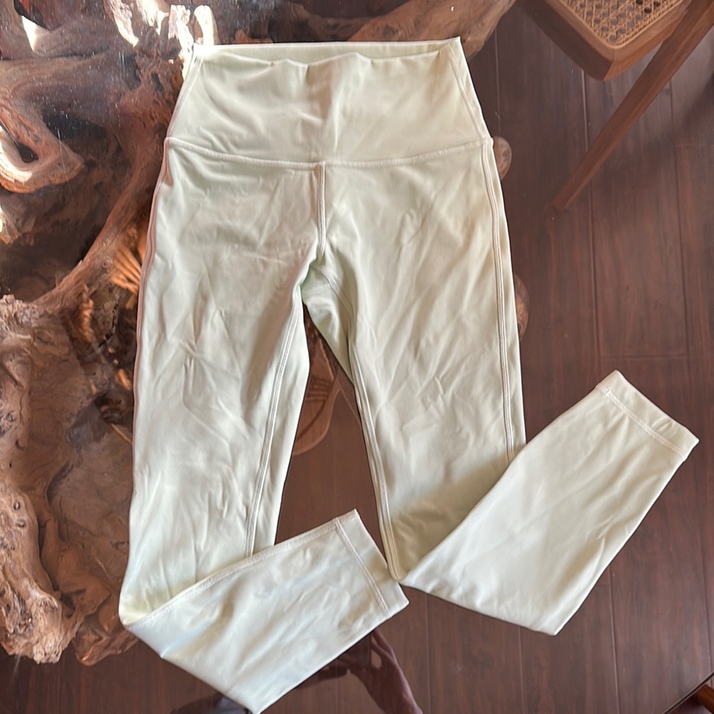 Lululemon wunder under high-rise leggings size 4